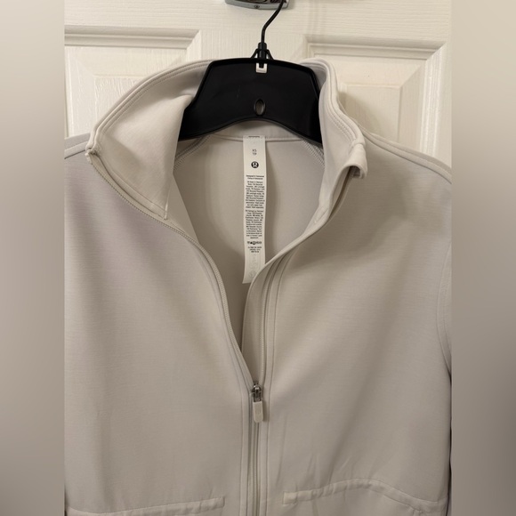 Lululemon Softstreme Cinch-Waist Full-Zip Jacket - Picture 7 of 10